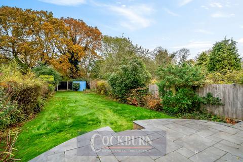 36 Broad Lawn, London, SE9 3XD