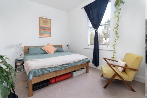 1 bedroom apartment to rent, Downs Road, London E5