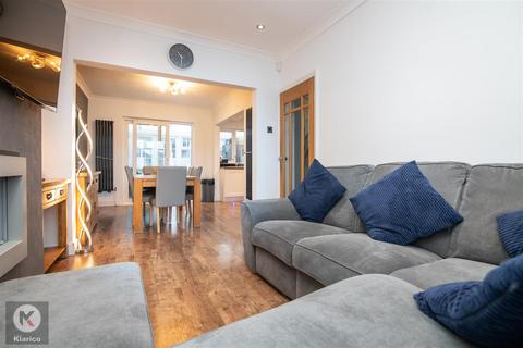 17 Croft Down Road, Solihull, B92 9BD