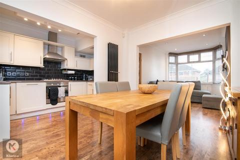 17 Croft Down Road, Solihull, B92 9BD
