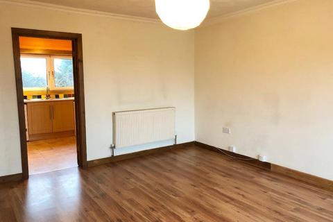 3 bedroom flat to rent, Millburn Avenue, Renfrew, Renfrewshire, PA4