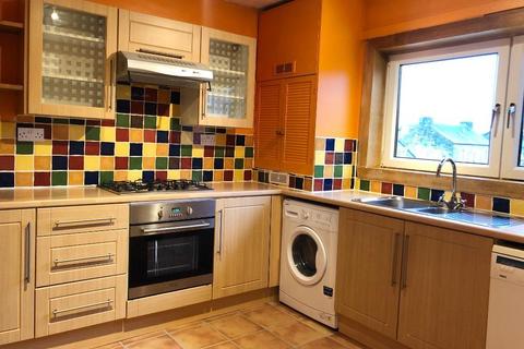 3 bedroom flat to rent, Millburn Avenue, Renfrew, Renfrewshire, PA4