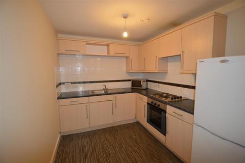 2 bedroom flat to rent, Bishops Corner, Hulme M15