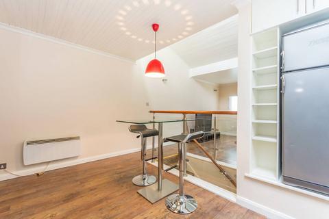 2 bedroom flat to rent, Fitzroy Street, Fitzrovia, London, W1T