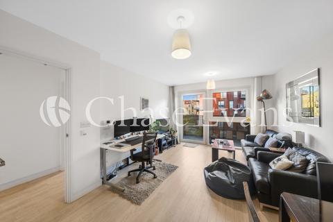 1 bedroom apartment for sale, Copenhagen Court, Greenland Place, Surrey Quays SE8