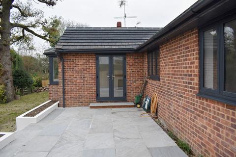 Avonside High Street, Woodgreen, Fordingbridge, SP6 2AU