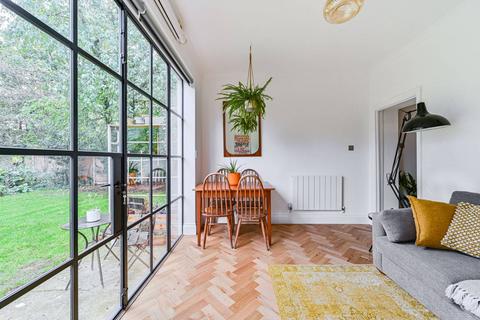 1 bedroom flat for sale, Consort Road, Peckham, London, SE15