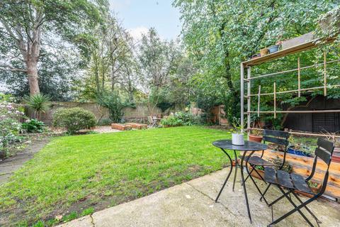 1 bedroom flat for sale, Consort Road, Peckham, London, SE15