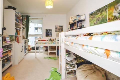 2 bedroom flat for sale, Queensland Road, Highbury and Islington, London, N7