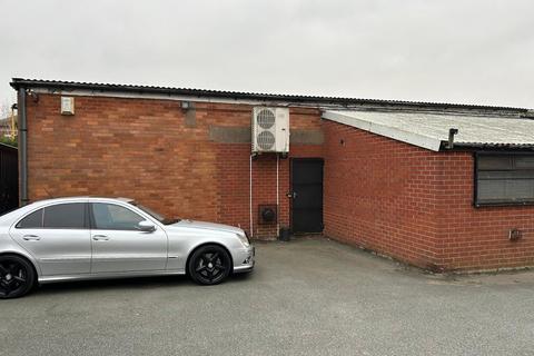 Showroom to rent, Wem Motors, New Street, Wem, Shrewsbury, SY4 5AD