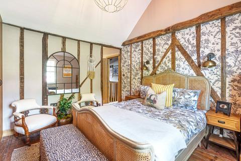 Lynton Lodge Main Road, Margaretting, Ingatestone, CM4 9HZ