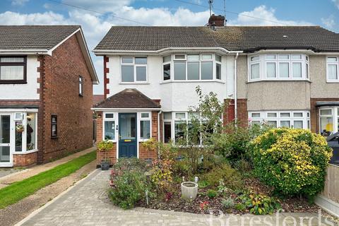 3 bedroom semi-detached house for sale, Gilroy Close, Rainham, RM13