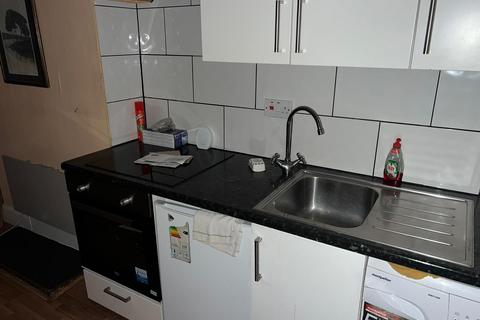 1 bedroom flat to rent, Norfolk Road, Seven Kings IG3