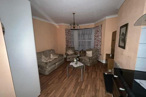 1 bedroom flat to rent, Norfolk Road, Seven Kings IG3