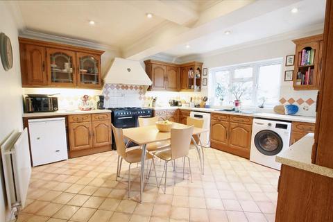 54 Hazel Way, Fetcham, Leatherhead, KT22 9QD