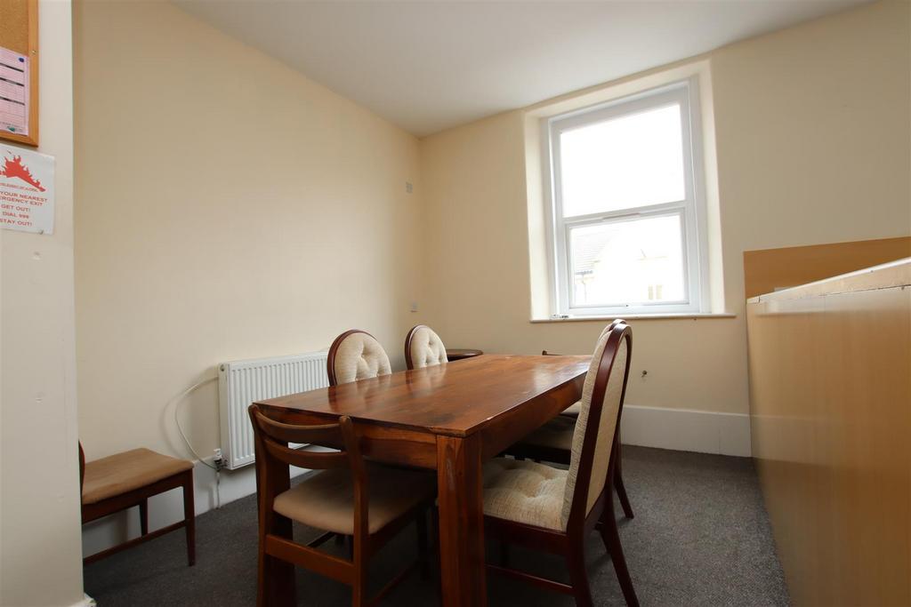Dining room.JPG