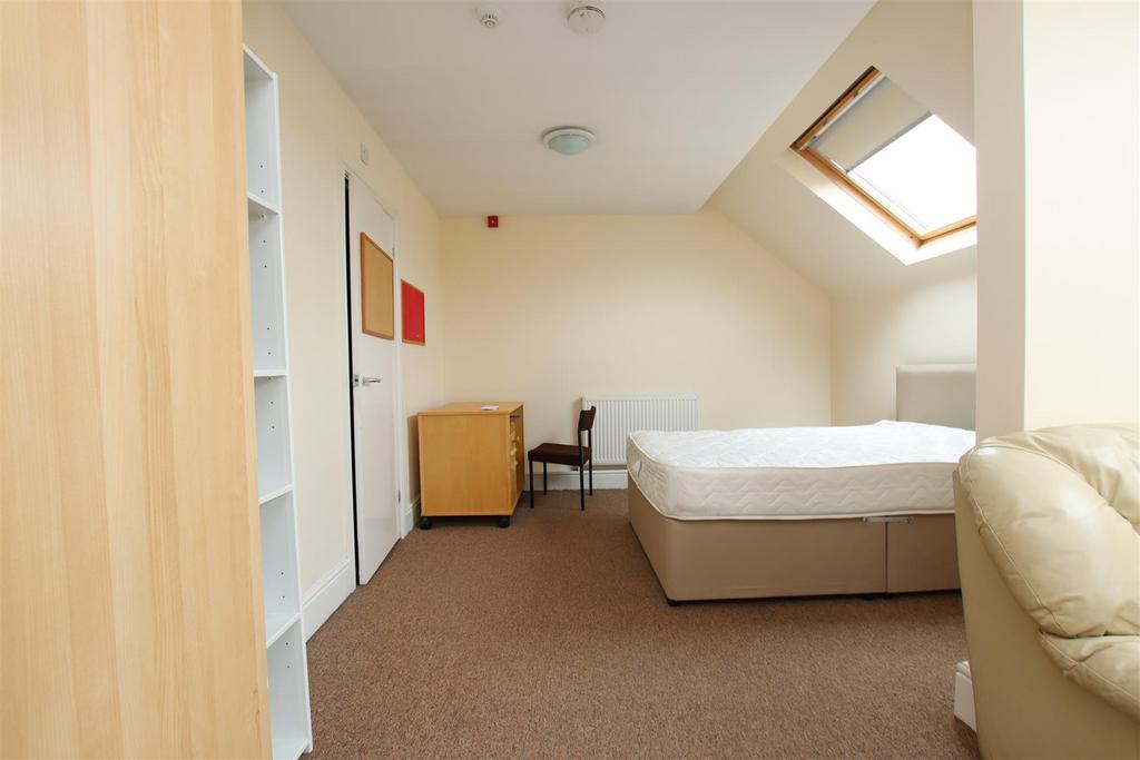 Bedroom six.JPG