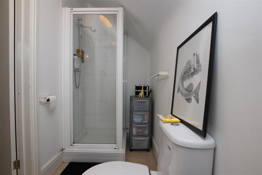 En-suite (2).JPG