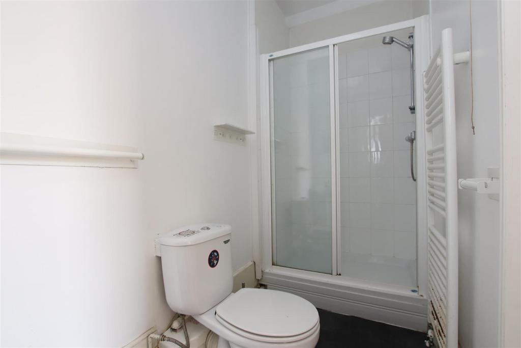 En-suite (3).JPG