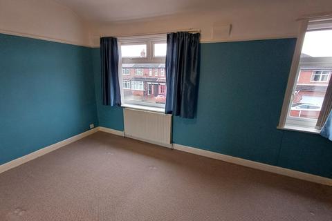 2 bedroom semi-detached house for sale, Ellwood Road, Stockport, SK1