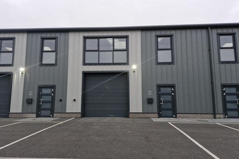 Industrial unit to rent, 81 The Laurels Business Park, Manston