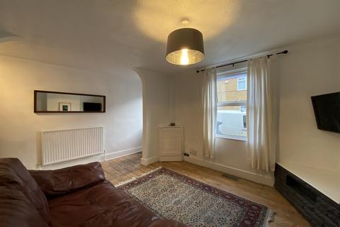 2 bedroom terraced house to rent, Windsor Street, Headington, Oxford, OX3