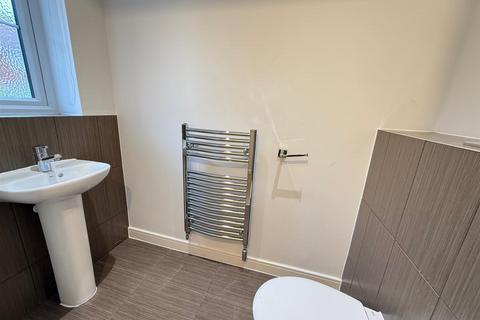 2 bedroom end of terrace house for sale, Carter Drive, Broadbridge Heath RH12