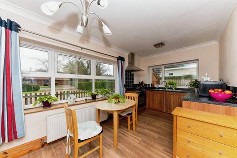 4 bedroom detached bungalow for sale, Station Road, Grimsby DN36