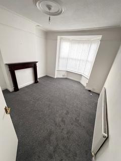 3 bedroom terraced house to rent, Vickers Road, Sheffield, S5