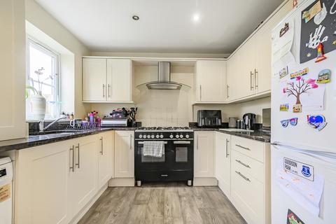 3 bedroom semi-detached house for sale, Keighley Close, Halifax HX2