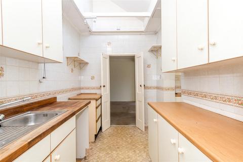 14 Beech Road, Rushmere St Andrew, Ipswich, IP5 1AN