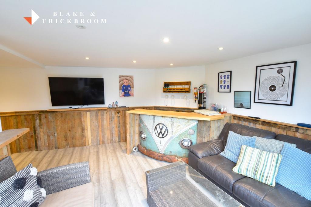 Entertainment room