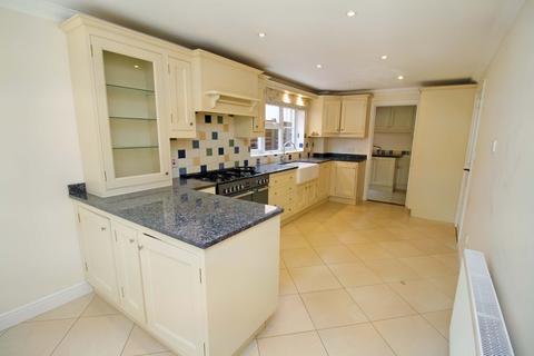 4 bedroom detached house for sale, Pearsons Road, Holt NR25