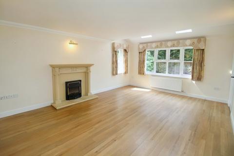 4 bedroom detached house for sale, Pearsons Road, Holt NR25