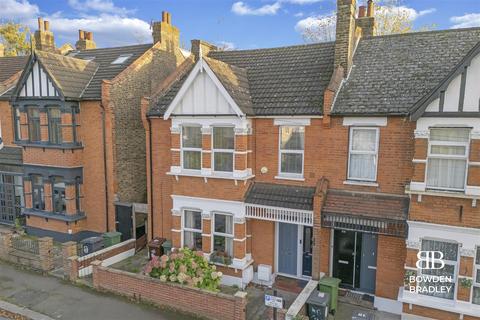 2 bedroom maisonette for sale, Fulready Road, Leyton