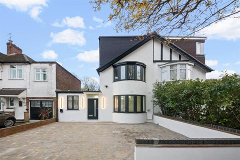 4 bedroom semi-detached house for sale, Ellerman Avenue, Twickenham TW2