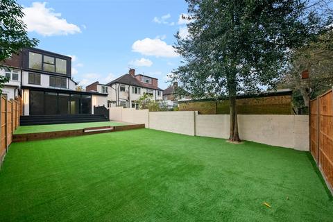 4 bedroom semi-detached house for sale, Ellerman Avenue, Twickenham TW2