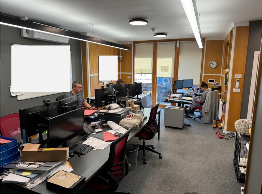 Internal blank whiteboards.png