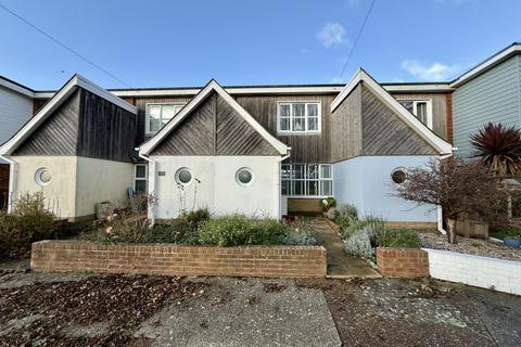 3 bedroom terraced house for sale, The Parade, Pevensey Bay, East Sussex, BN24