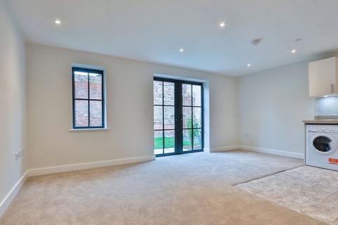 1 bedroom apartment for sale, Robert Louis Stevenson Avenue, Westbourne, Dorset, BH4