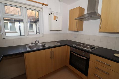 2 bedroom flat for sale, Cooden Sea Road, Bexhill-on-Sea, TN39