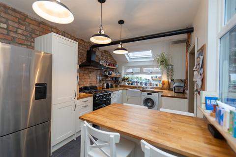 3 bedroom terraced house for sale, Churchill Avenue, Whalley Range