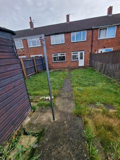 2 bedroom semi-detached house to rent, Gaskell Avenue, South Shields NE34