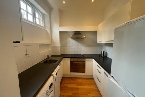 2 bedroom flat for sale, Chalcot Gardens, London NW3