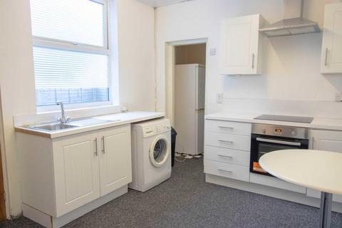 1 bedroom flat to rent, Colwick Road, West Bridgford, Nottingham, NG2