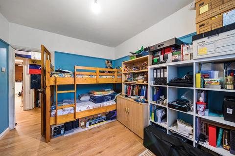 2 bedroom maisonette for sale, Highgate,  London,  N10,  N10