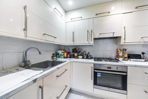 2 bedroom maisonette for sale, Highgate,  London,  N10,  N10