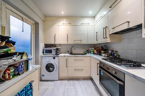 2 bedroom maisonette for sale, Highgate,  London,  N10,  N10