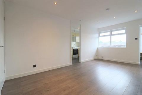 2 bedroom flat for sale, Insley Gardens, Hucclecote, Gloucester