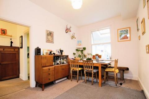 2 bedroom terraced house to rent, Mogg Street, Bristol BS2